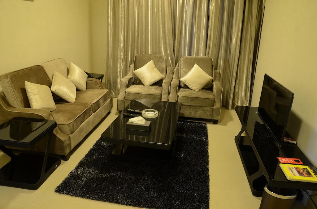 אג'מן Reef Hotel Aparts מראה חיצוני תמונה